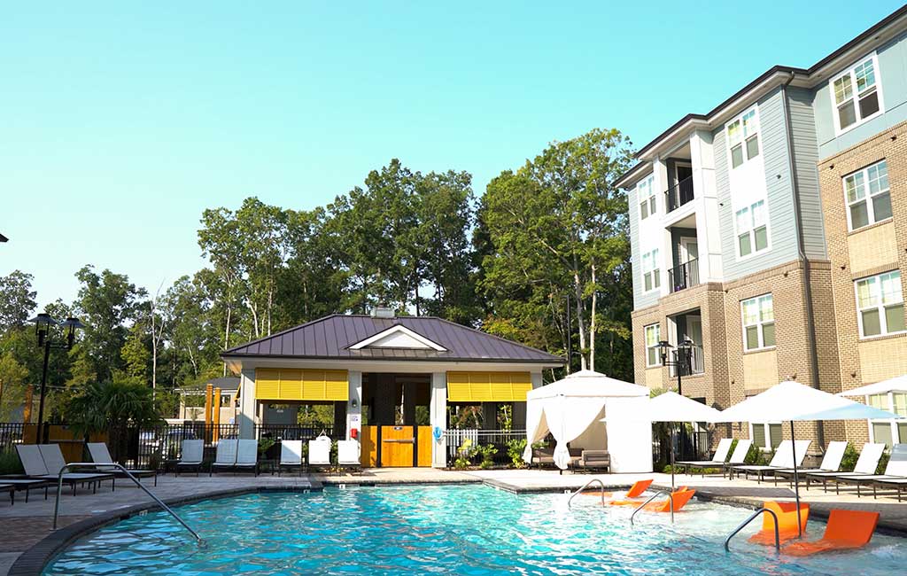 bainbridge complex pool area